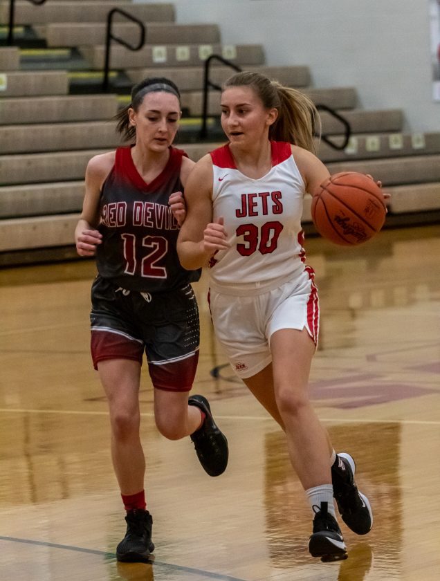 UL girls start fast, end strong in win | News, Sports, Jobs - Vimarsana News